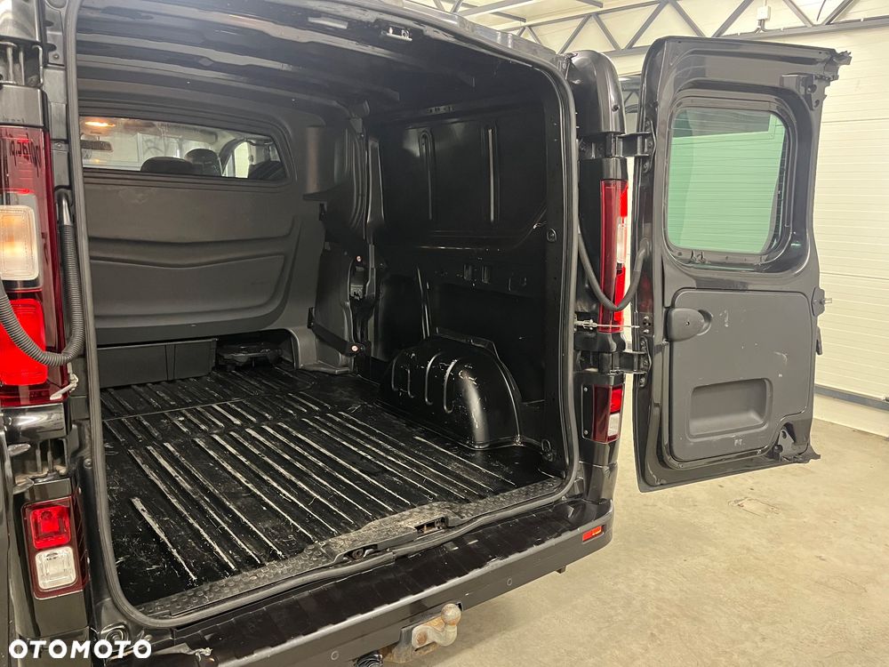 Opel Vivaro - 19