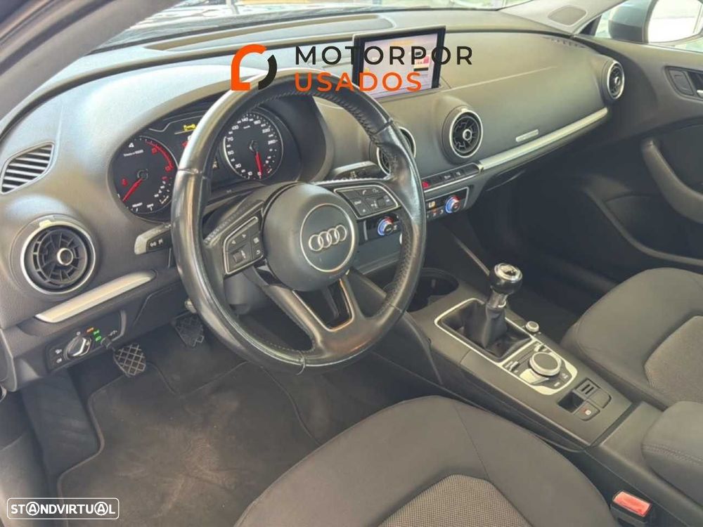 Audi A3 Sportback 1.6 TDI Attraction - 13