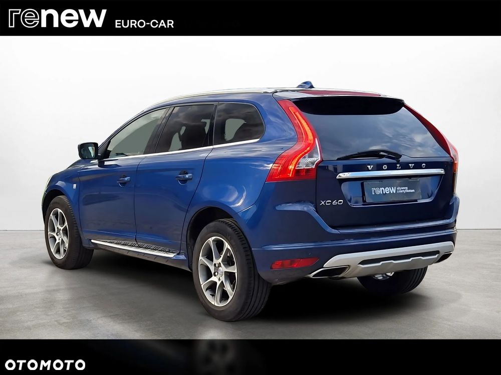 Volvo XC 60 D4 Drive-E Ocean Race - 3
