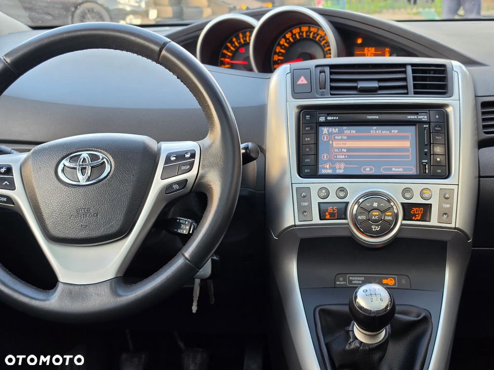 Toyota Verso - 30