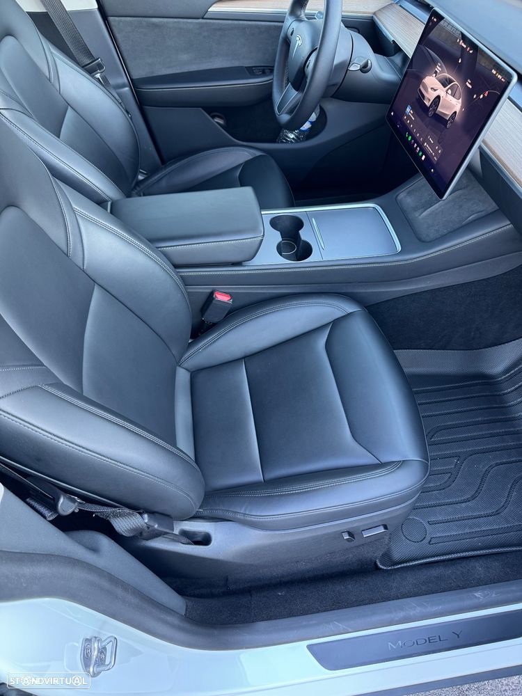 Tesla Model Y RWD - 19