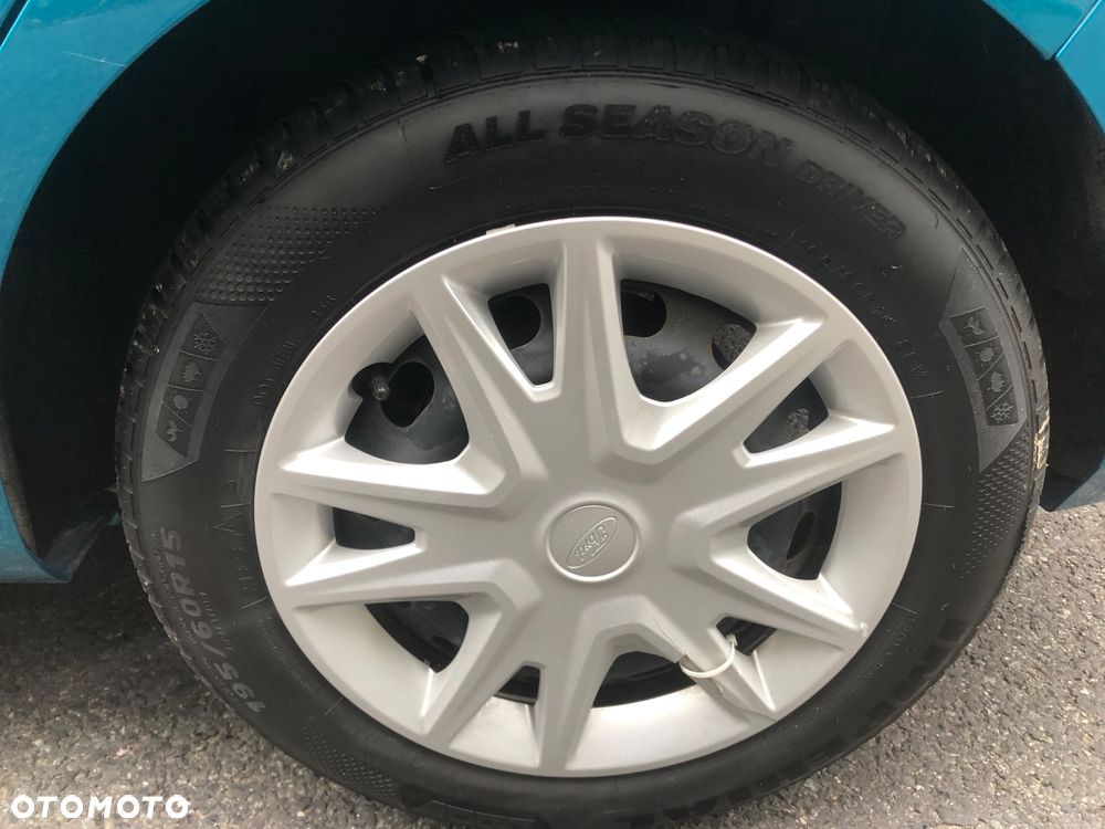 Ford Fiesta 1.1 S&S TREND - 11