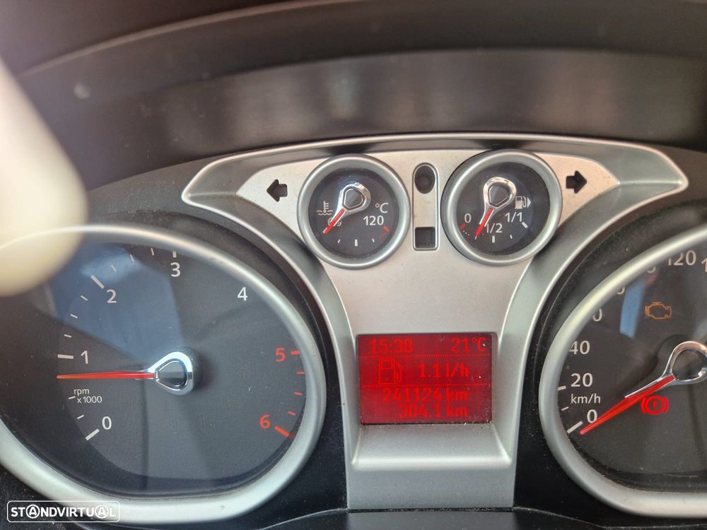 Ford Focus - 4