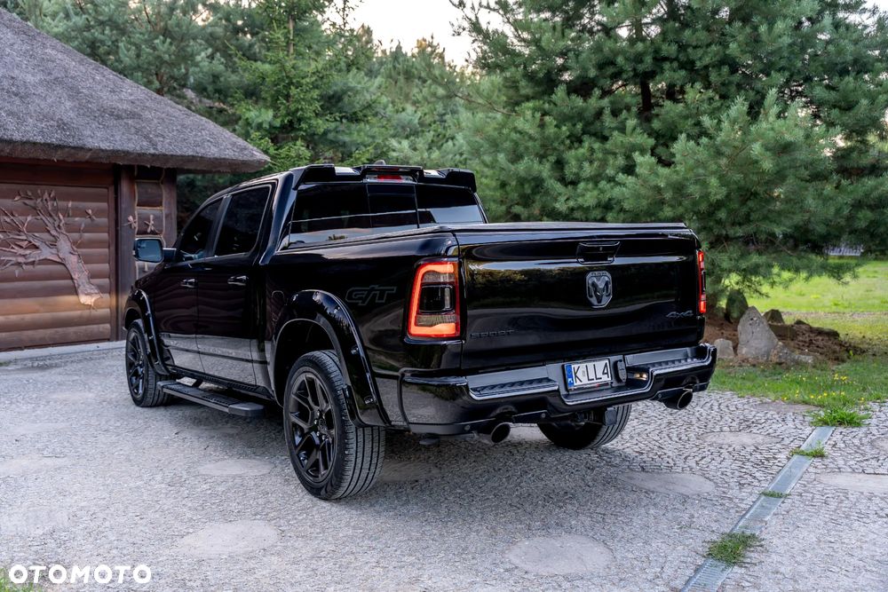 RAM 1500 5.7 Crew Cab Shortbed Limited Black - 12
