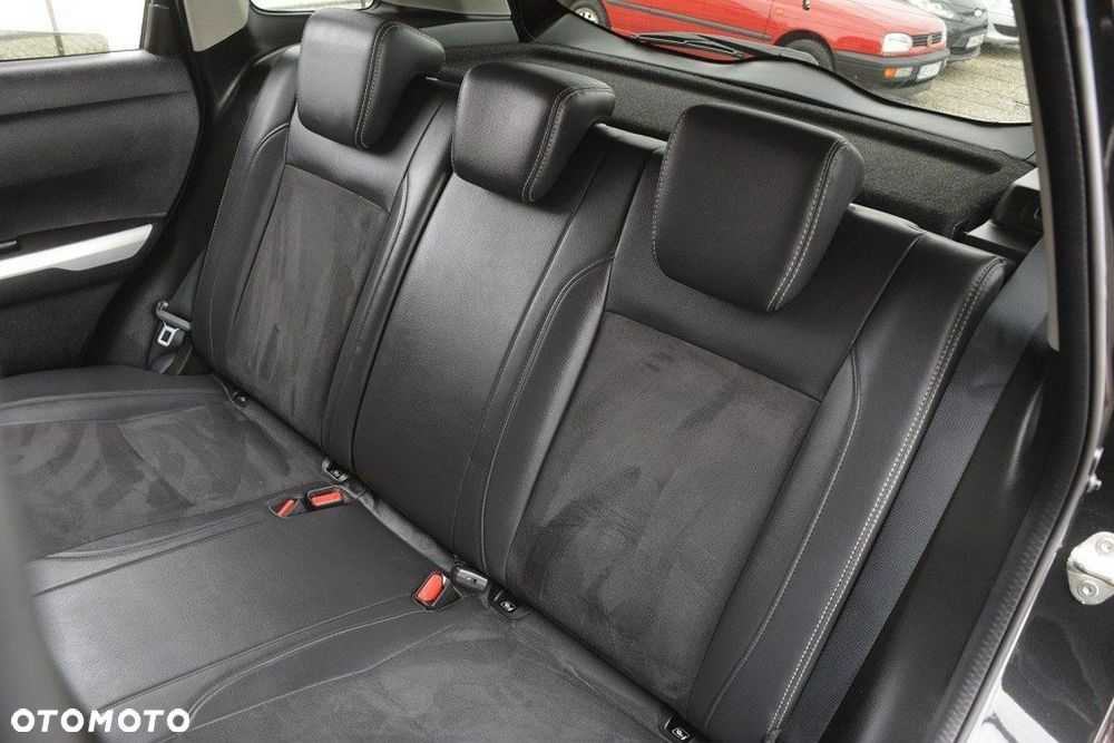 Suzuki Vitara 1.6 XLED 2WD - 30