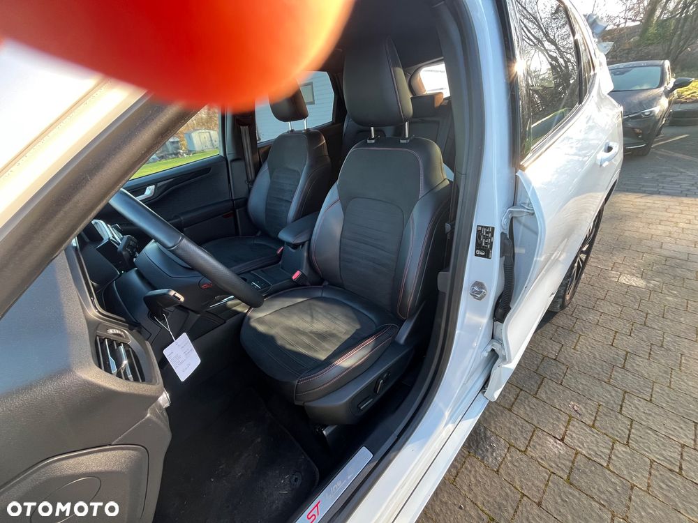 Ford Kuga 2.5 Duratec FHEV 4x4 ST-LINE - 11