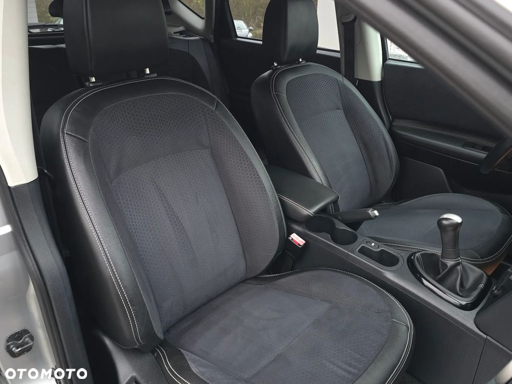 Nissan Qashqai 1.6 360 - 25