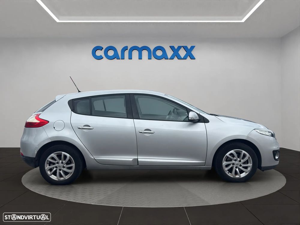 Renault Mégane 1.5 dCi Dynamique - 7