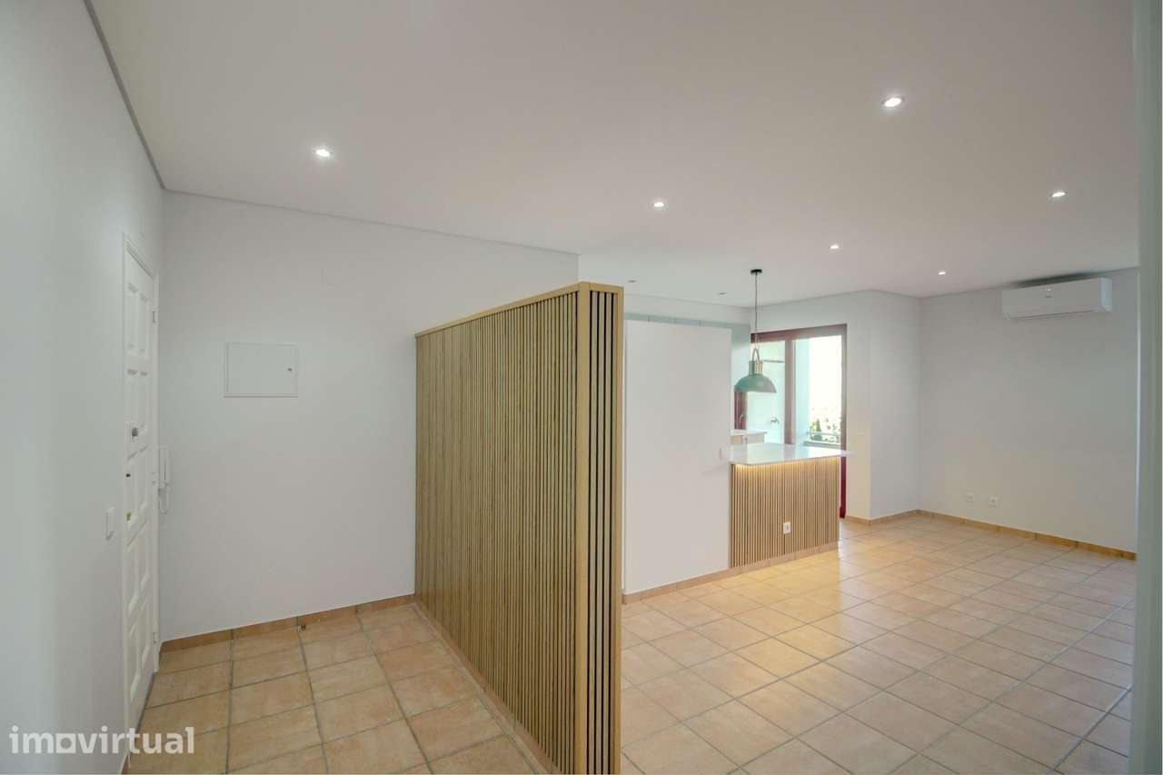 Apartamento T2 Renovado em Gambelas, Faro. - Grande imagem: 3/20