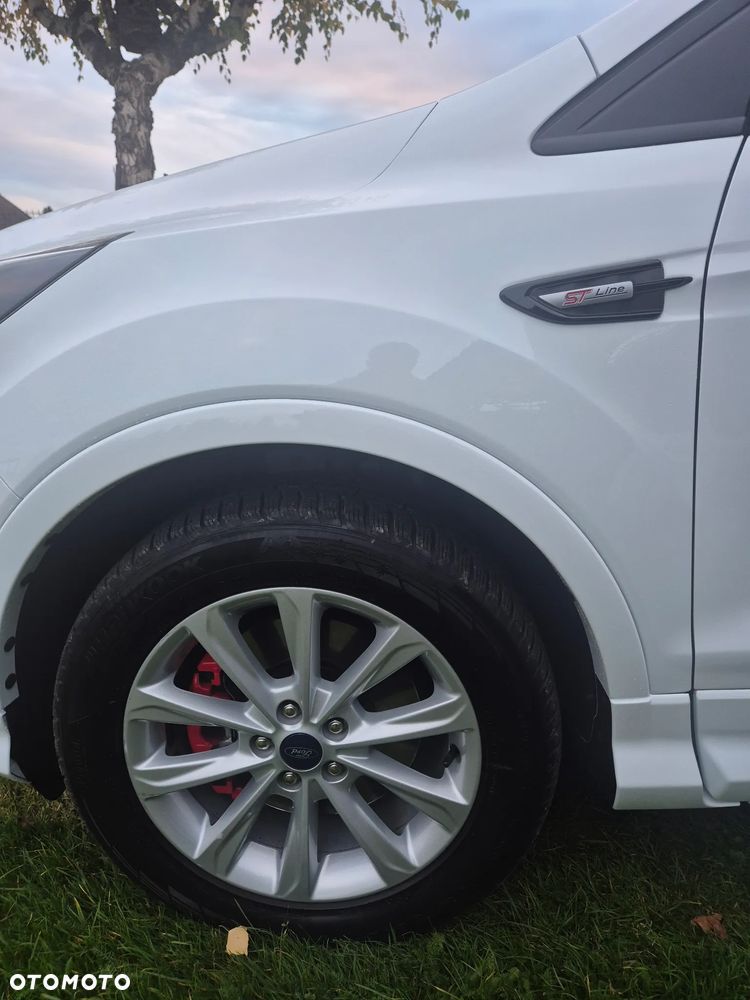 Ford Kuga - 4