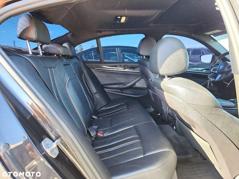 BMW Seria 5 540i M Sport Edition - 10