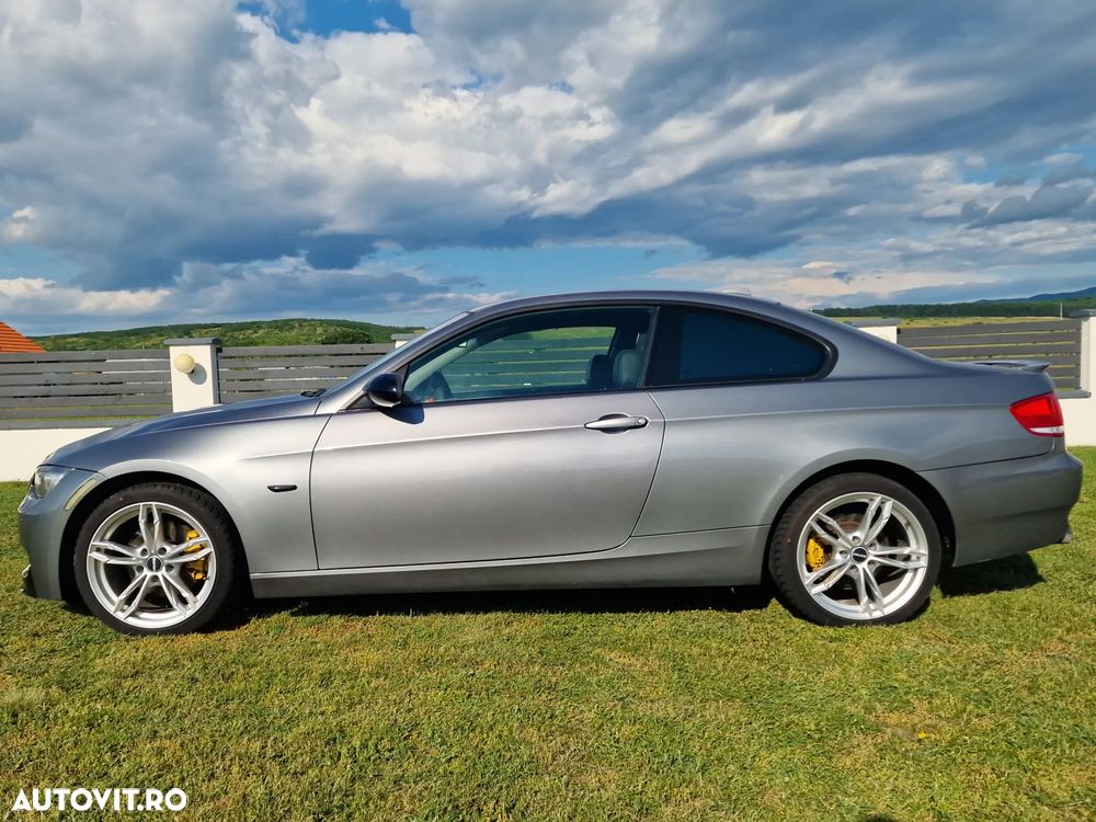 BMW Seria 3 320d Aut. - 9