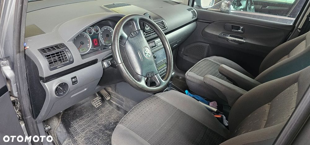 Volkswagen Sharan - 12