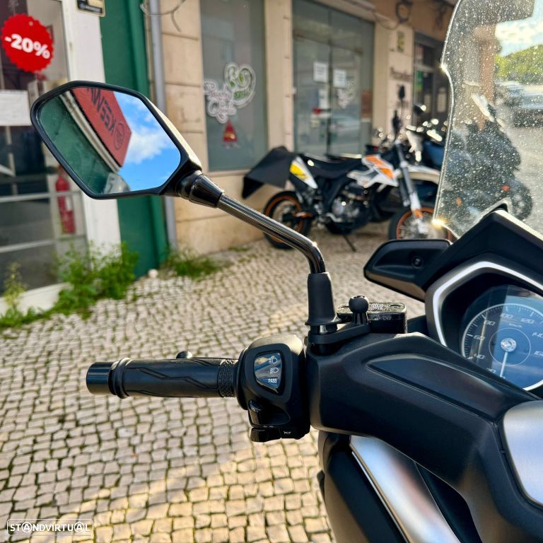 Yamaha X-Max 300 - 15