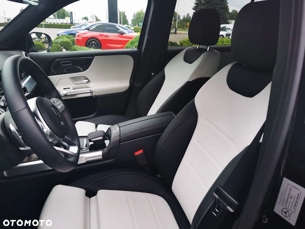 Mercedes-Benz GLB 200 d AMG Line 8G-DCT - 9