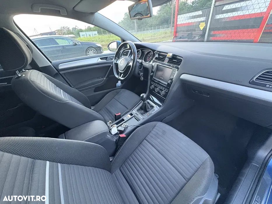 Volkswagen Golf 1.6 TDI BlueMotion Technology Cup - 3