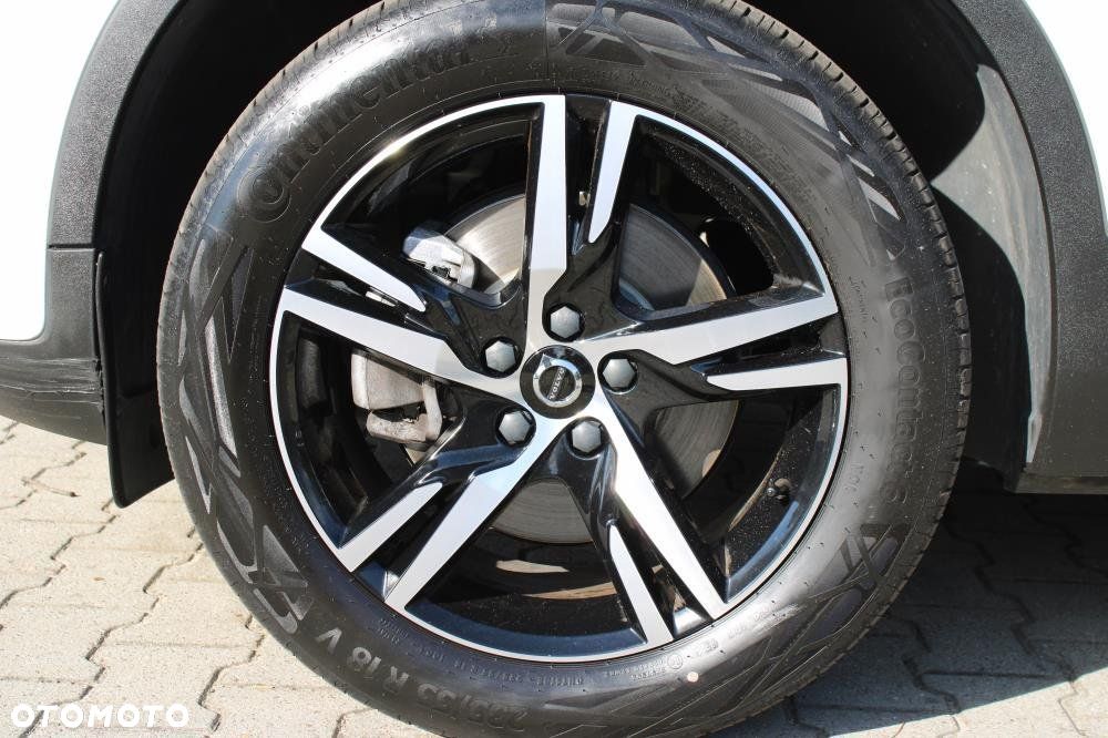 Volvo XC 40 - 28