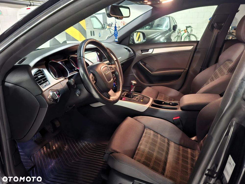 Audi A5 Sportback 2.0 TDI DPF quattro - 18