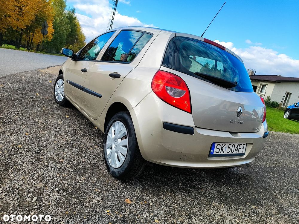 Renault Clio 1.2 16V Campus - 3