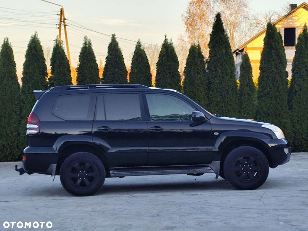 Toyota Land Cruiser - 4