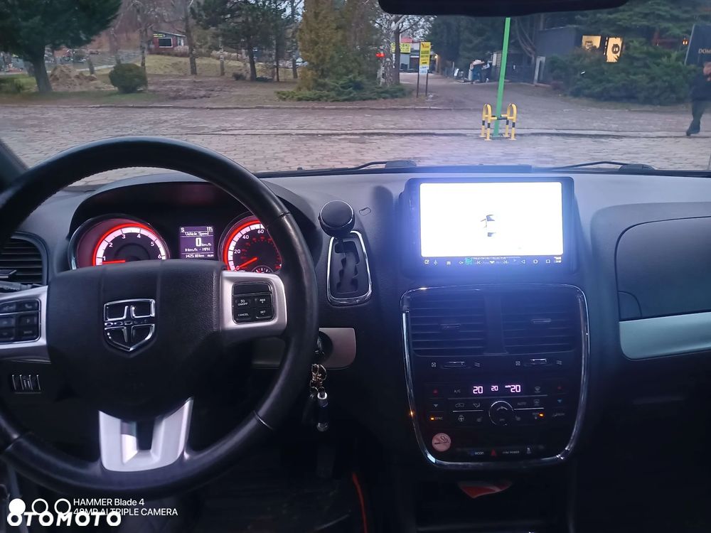 Dodge Grand Caravan - 7
