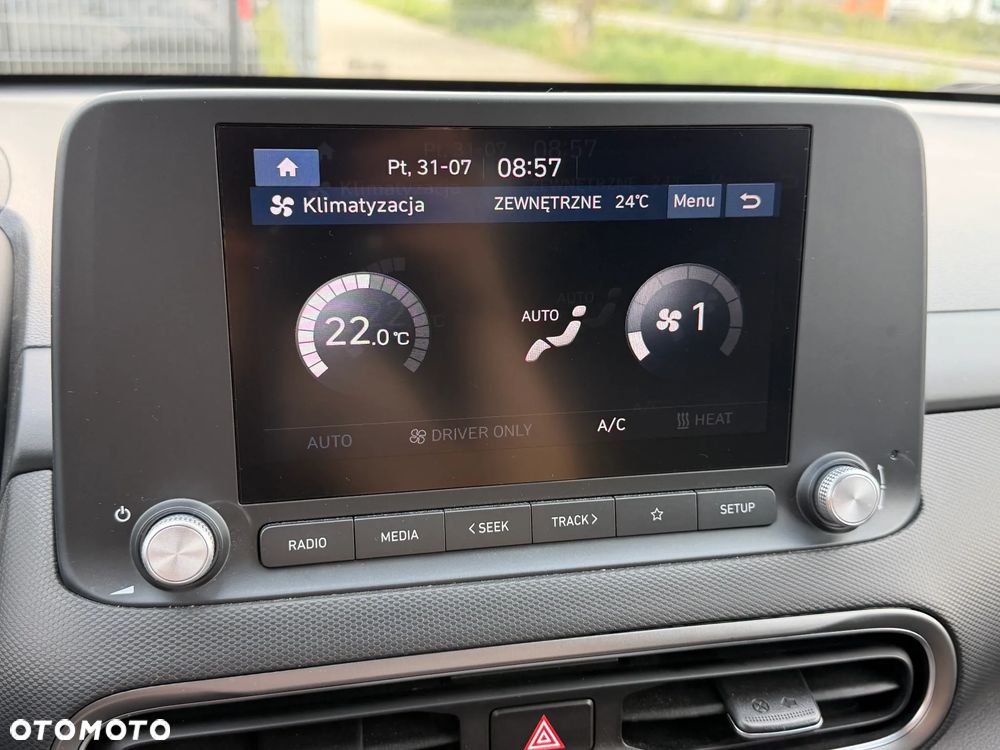Hyundai Kona - 32