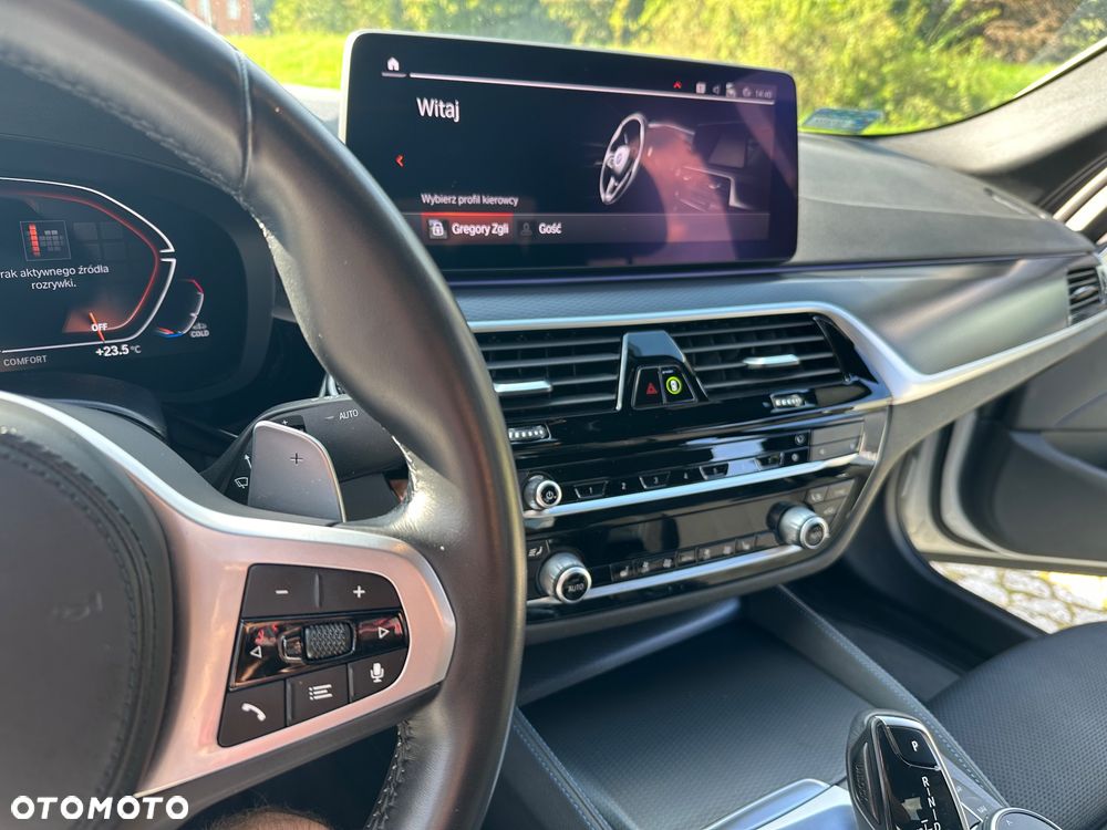BMW Seria 5 520d xDrive M Sport sport - 12