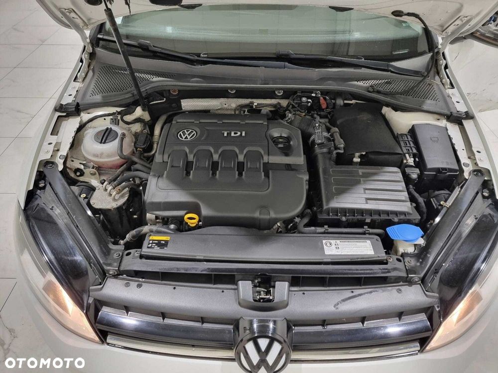 Volkswagen Golf - 15