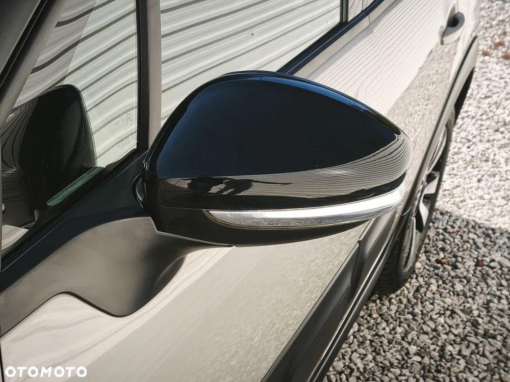 Citroën C3 1.2 PureTech Shine EAT6 - 21