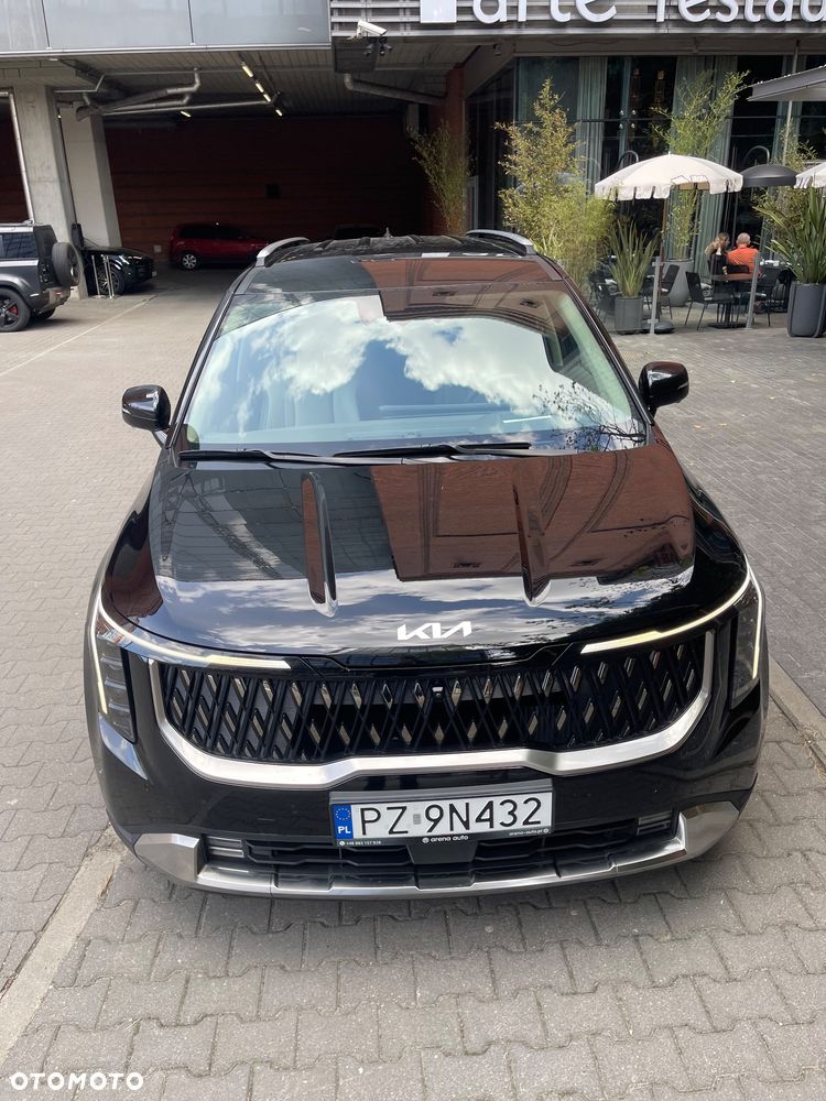 Kia Carnival - 10