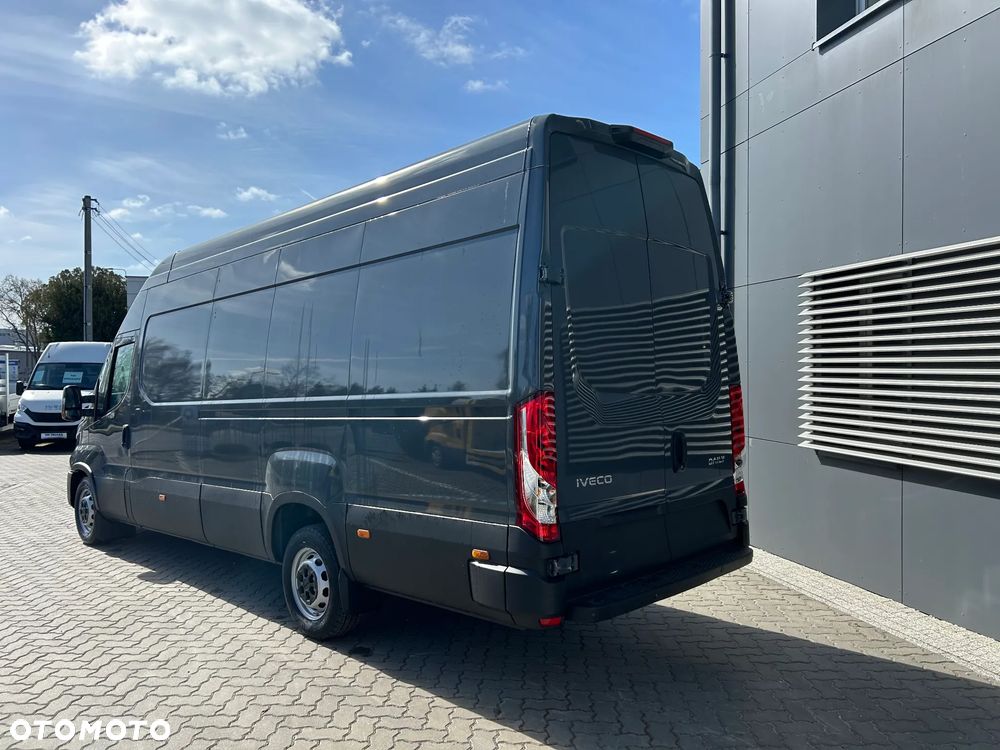 Iveco Daily 35S18HA8V 18m3 - 4