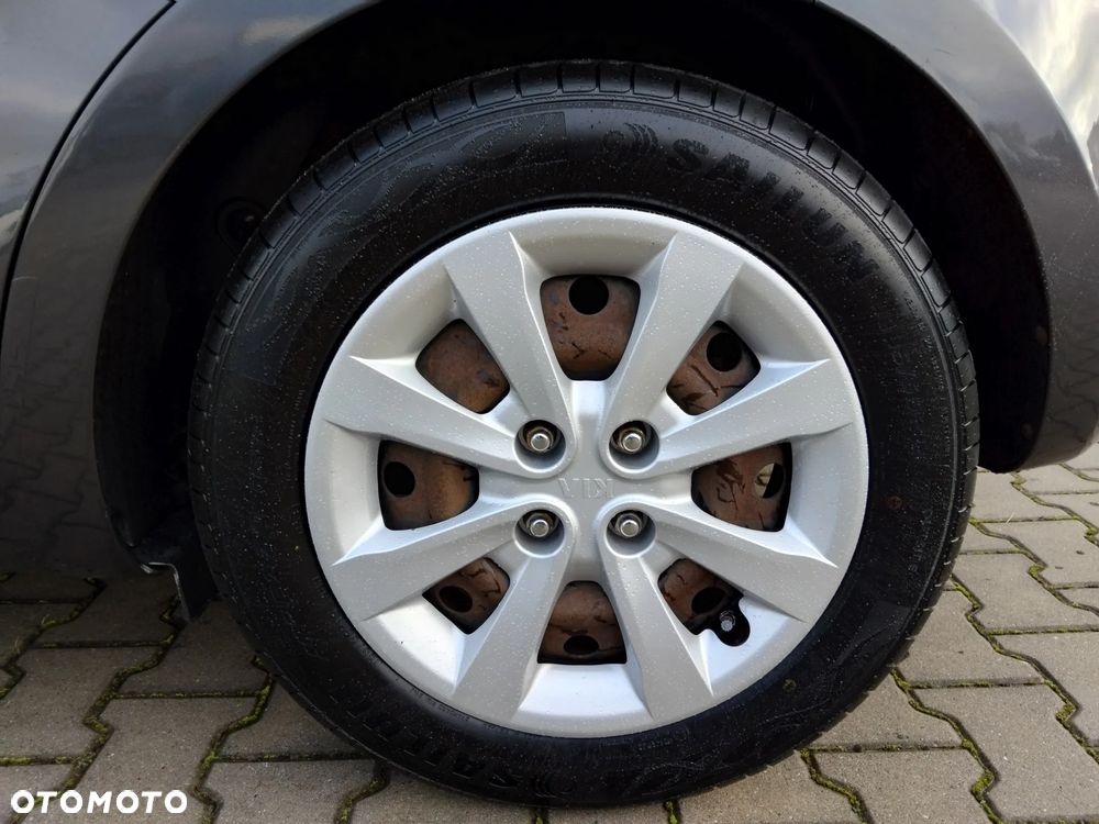 Kia Rio 1.2 M (klm) - 19