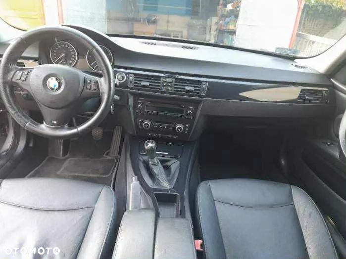 BMW Seria 3 320d - 6