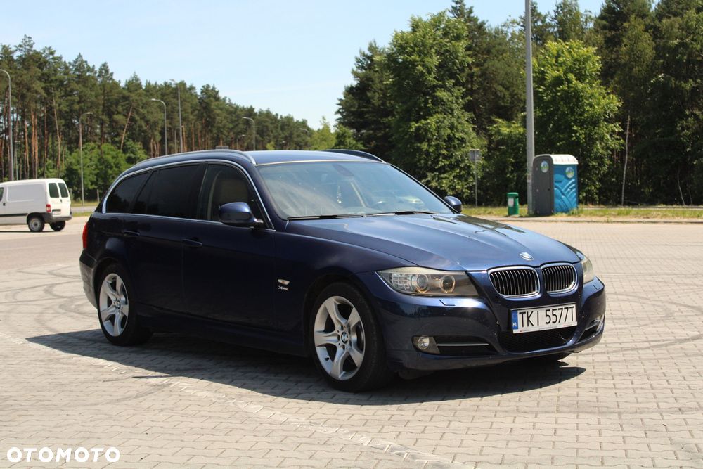 BMW Seria 3 325i xDrive Edition Exclusive - 14