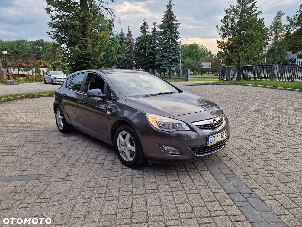 Opel Astra 1.6 Cosmo - 1