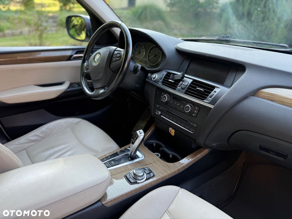 BMW X3 xDrive28i Sport-Aut - 18