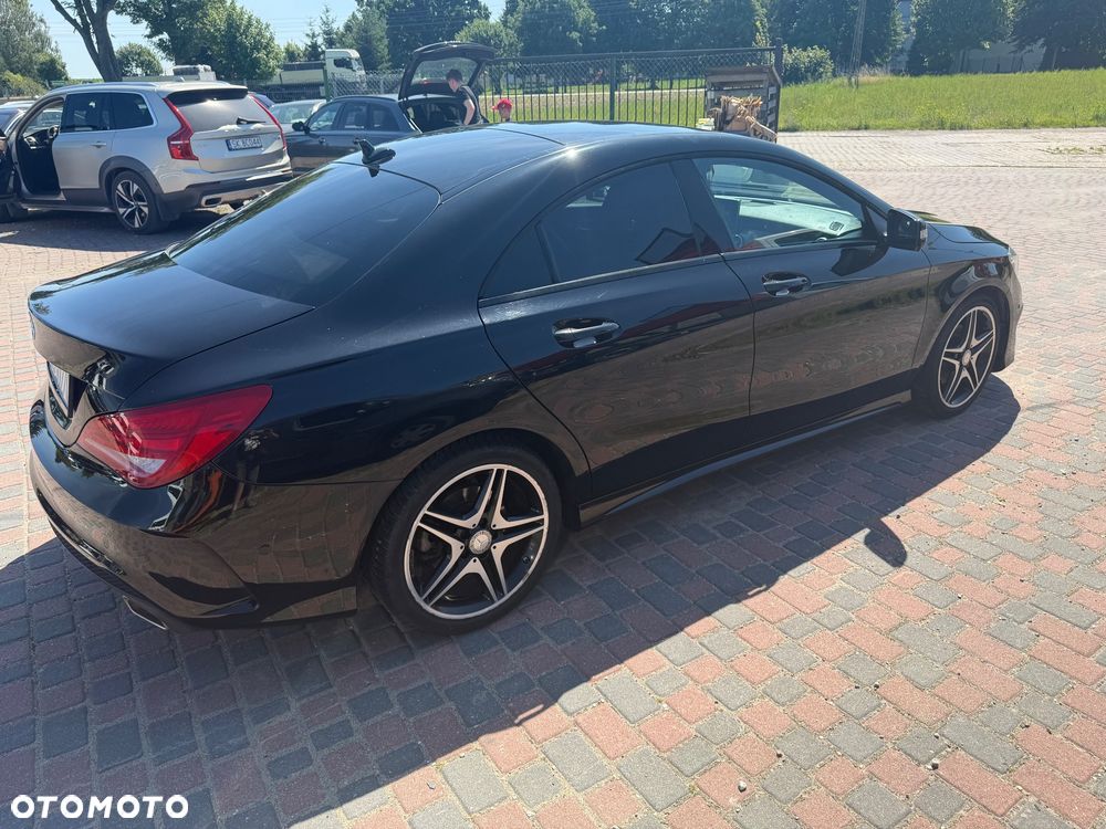 Mercedes-Benz CLA 200 7G-DCT AMG Line - 6