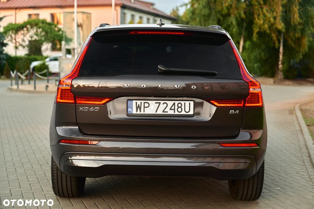Volvo XC 60 B4 D Geartronic Momentum Pro - 11