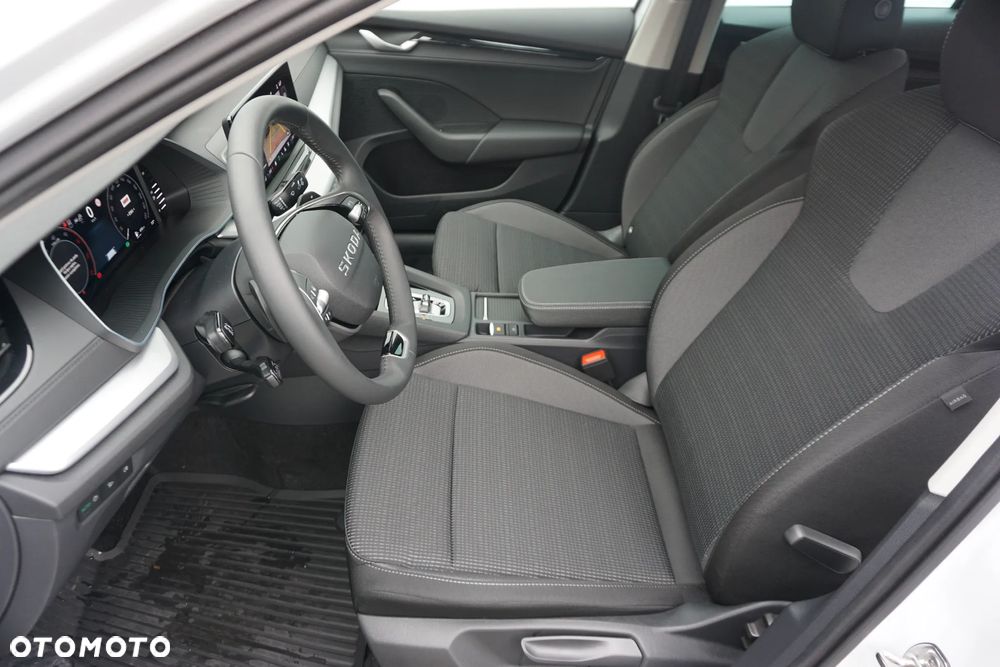 Skoda Octavia 2.0 TDI Edition 130 Selection DSG - 14