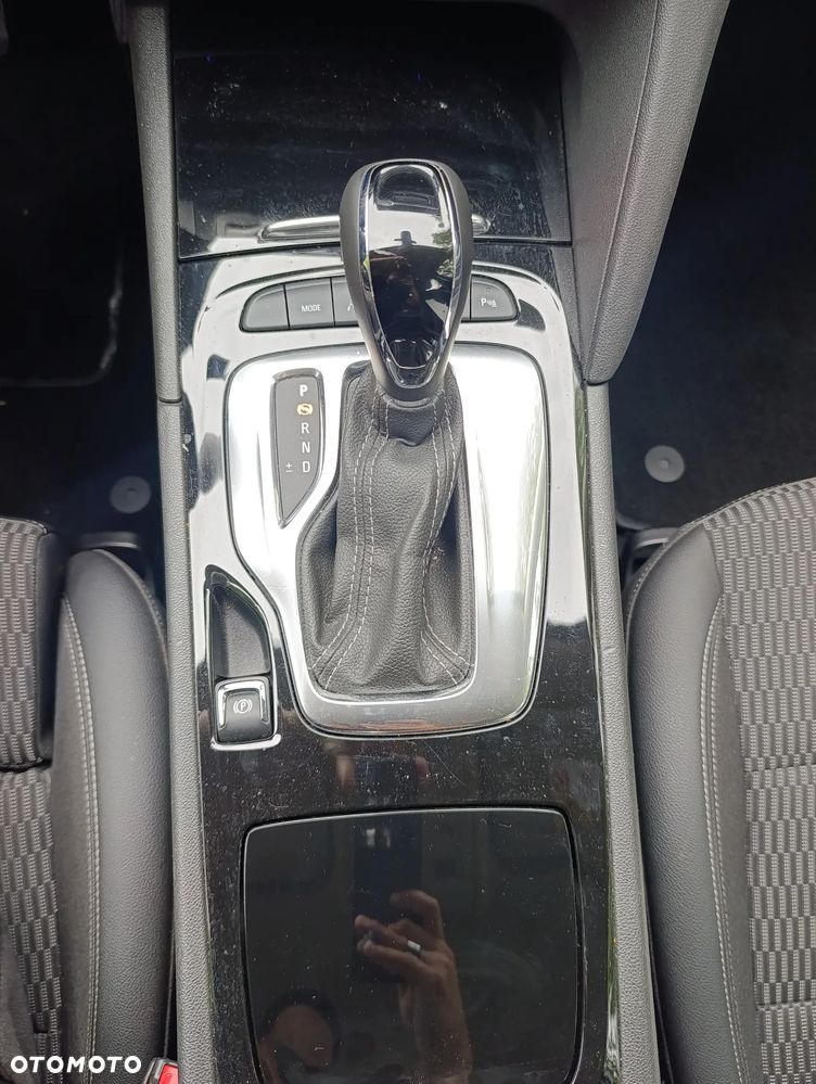 Opel Insignia 2.0 T Elegance S&S - 13