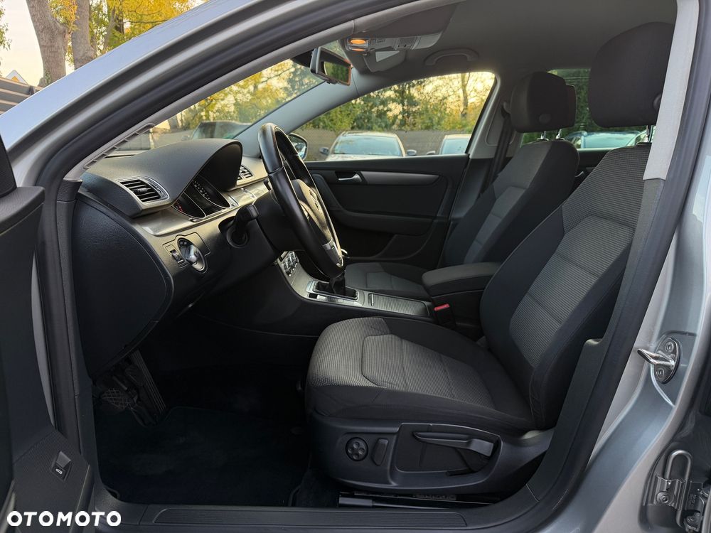 Volkswagen Passat - 9