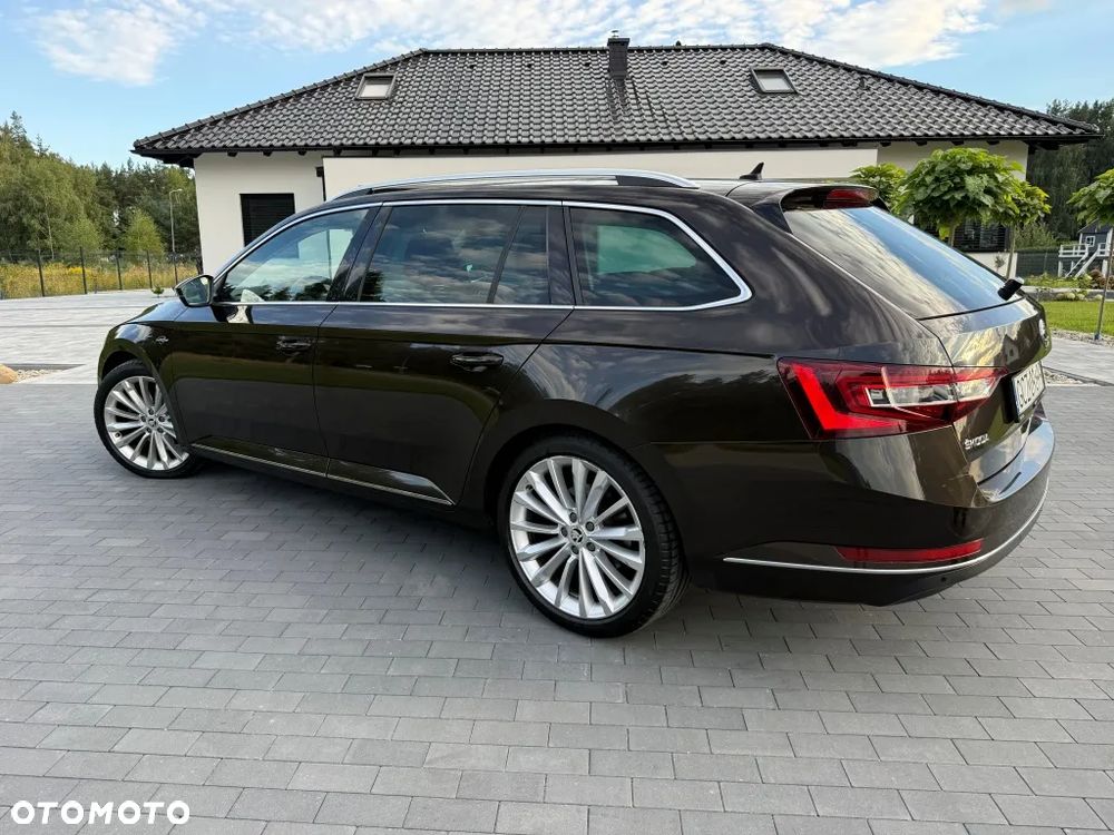 Skoda Superb 2.0 TDI SCR L&K DSG - 6