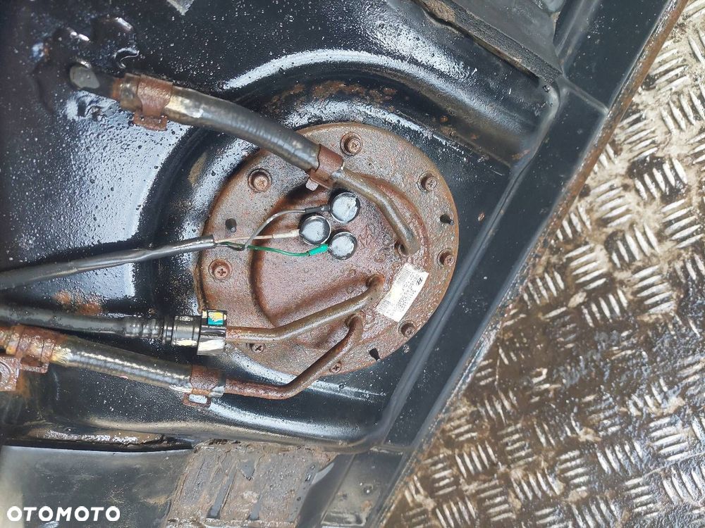 BAK ZBIORNIK PALIWA + POMPKA TRAJET I 2.0 CRDI - 2