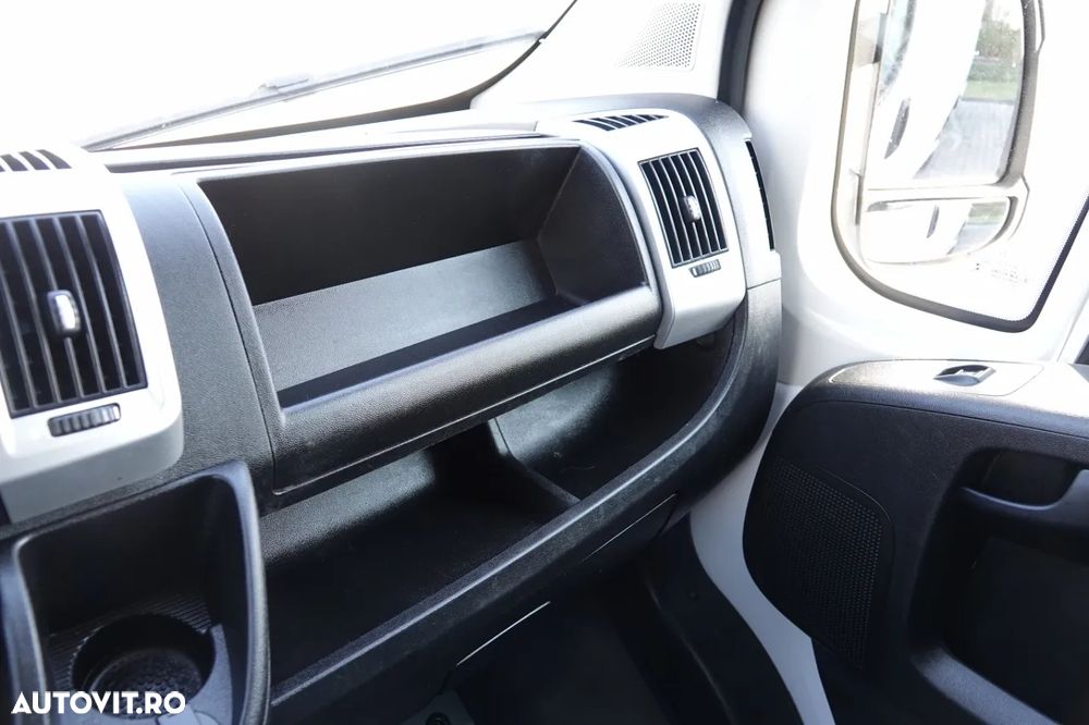 Fiat DUCATO MAXI / CONTAINER / 750 KG LIFT / GVWR: 3500 KG / MANUAL / 2021 - 33