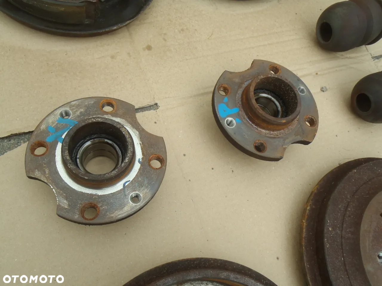 piasta łożysko bęben przewód hamulcowy cylinderki szczęki osłona tarcza kotwiczna  sprężyny śruby zawieszenia tył tylnego wahacza seicento guma odboje cc cinquecento jak nowe - 13