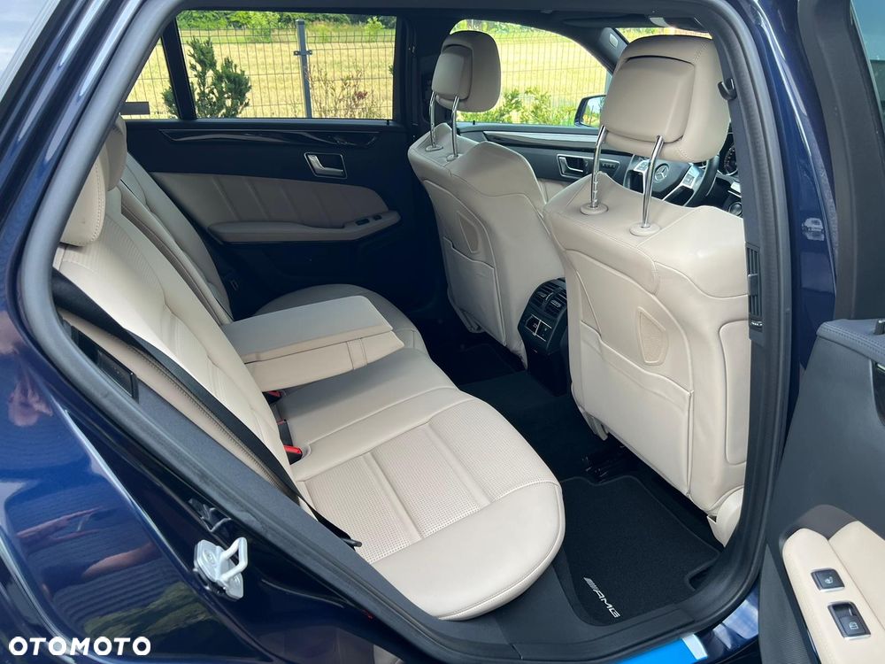 Mercedes-Benz Klasa E 63 AMG 4Matic AMG Speedshift MCT - 11