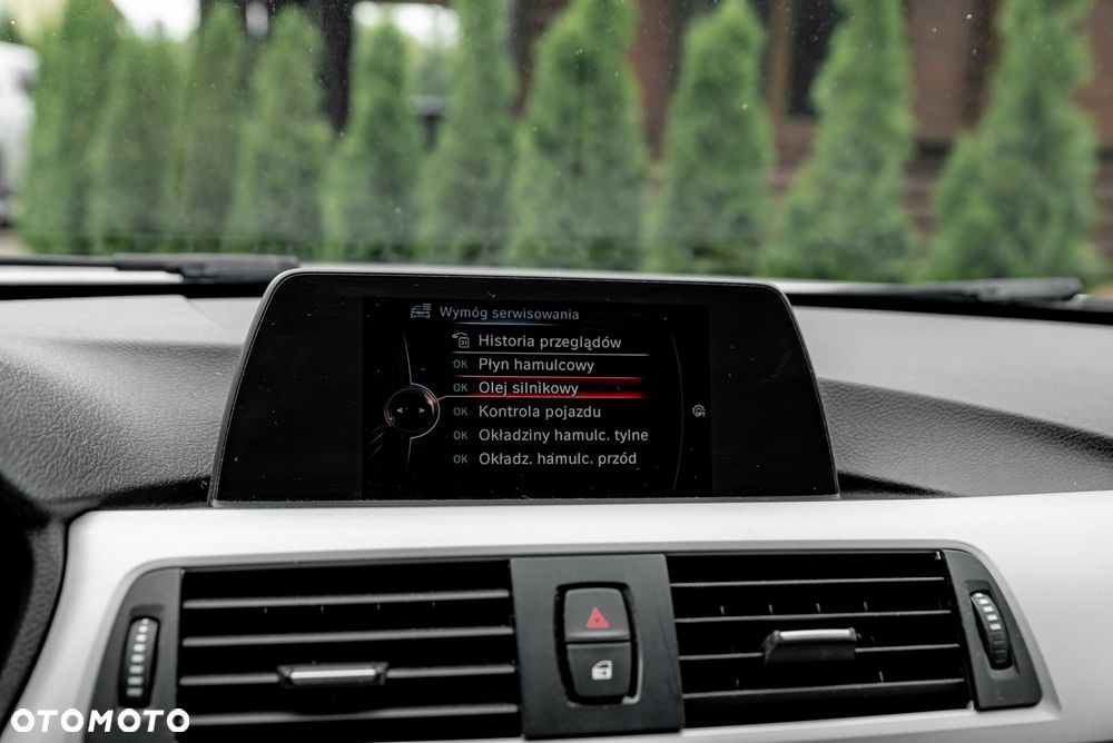 BMW Seria 3 316d - 40