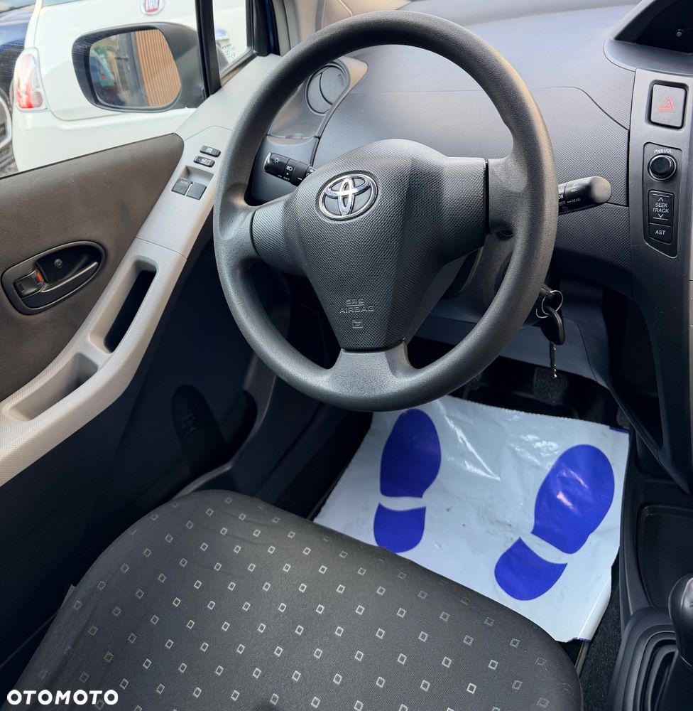 Toyota Yaris 1.0 Luna A/C - 14