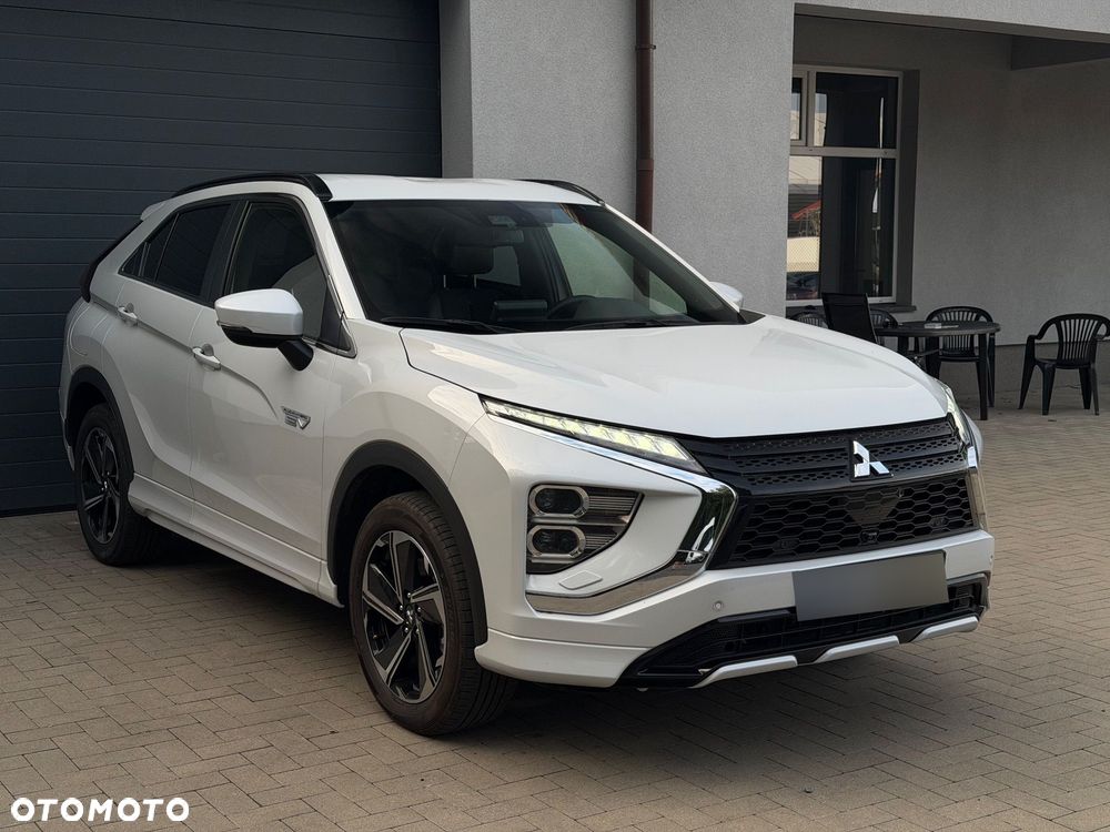 Mitsubishi Eclipse Cross 2.4 PHEV Invite Plus - 3