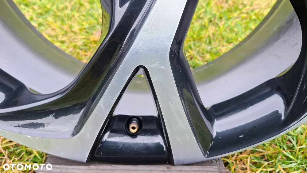 Felga Aluminiowa 18 Toyota C-HR 5x114.3 ET 50 CMS 860 - 2